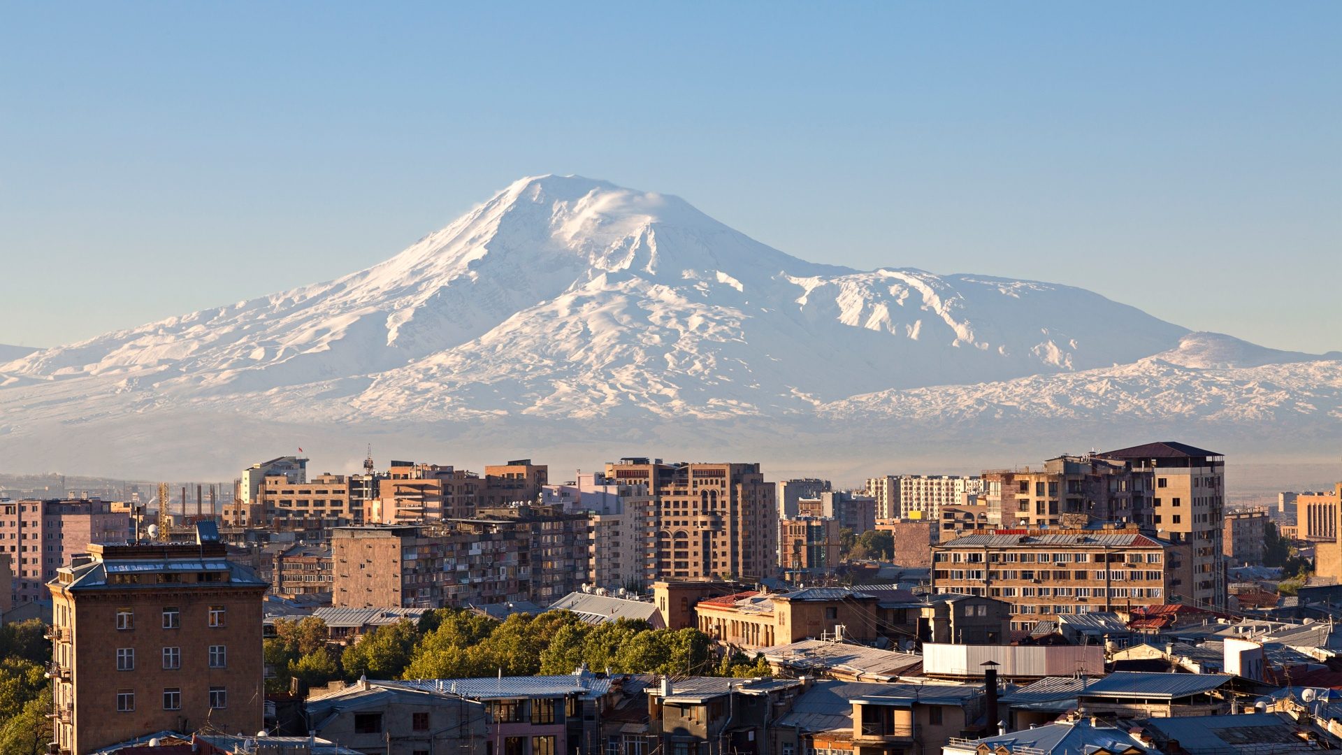 Erywań, stolica Armenii i Góra Ararat w tle